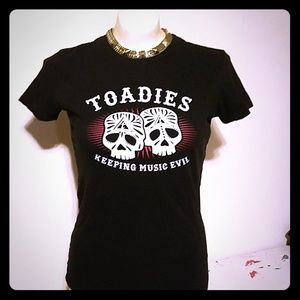 Tour Toadies womens tee Size L grunge lo g
